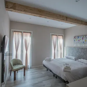 https://lanterna-roombreakfast.emilia-romagnahotels.net