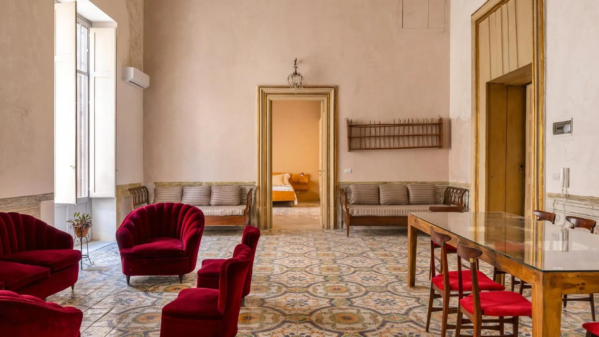 Aparthotel Palazzo Sant'Isidoro By Domusicily Palermo Italia